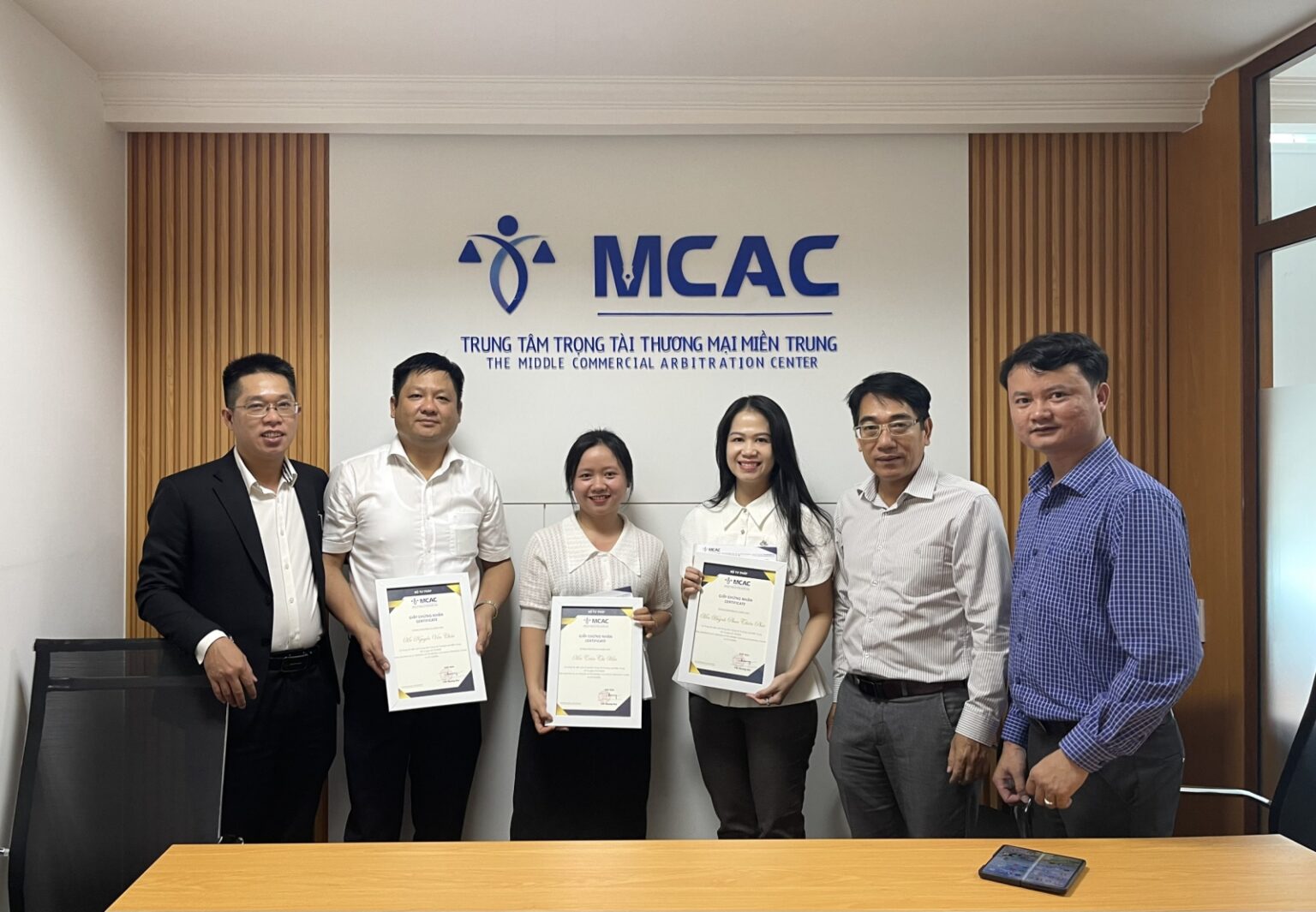 Trung tâm Trọng tài Thương mại Miền Trung (MCAC)