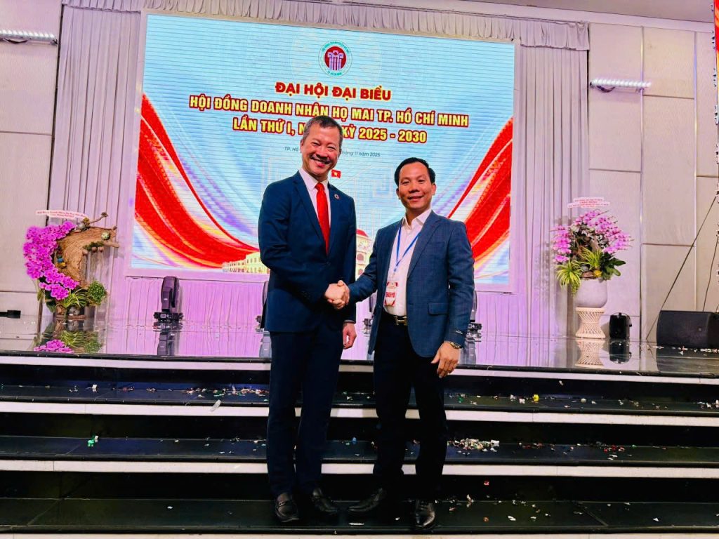 Chủ tịch BBIAC – Ông Mai Tiến Luật tham dự Đại Hội Doanh Nghiệp Họ Mai TPHCM 1 Chu tich BBIAC – Ong Mai Tien Luat Giao Luu Cung Hang Tram Doanh Nghiep Ho Mai TPHCM 2