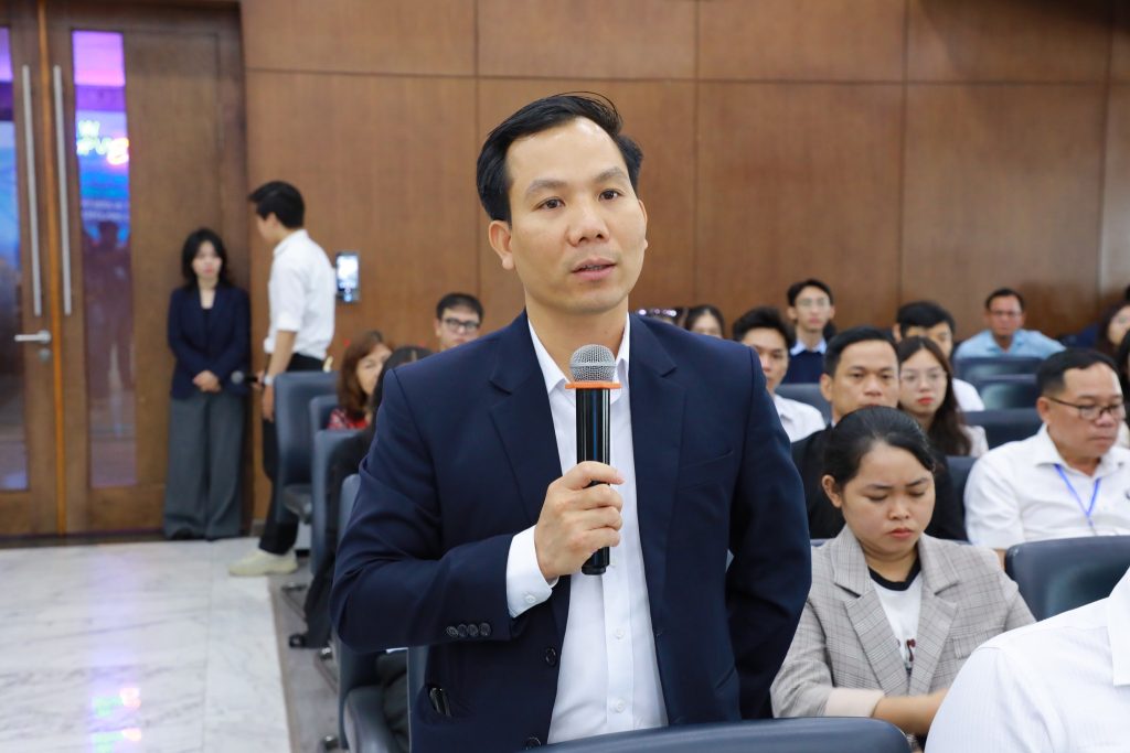 BBIAC tham gia Dien Dan Khoa hoc Trong tai 2